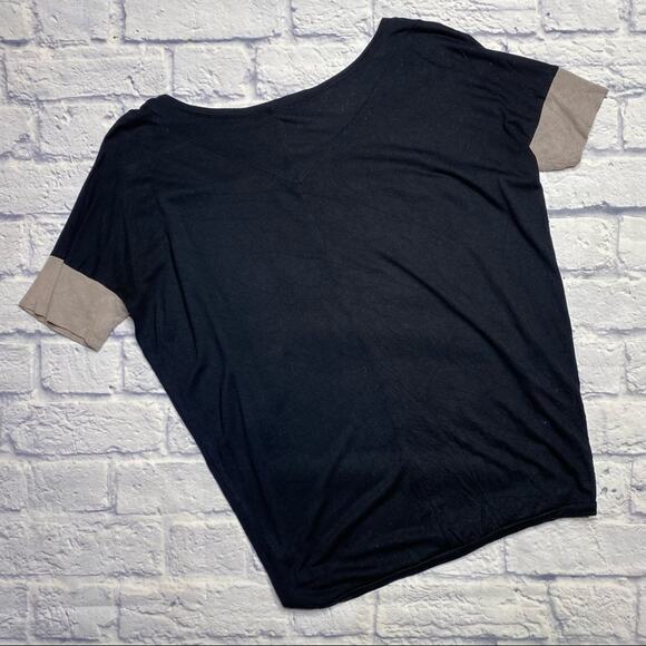 Gap Pure Two Tone Top in Black/Purple - Picture 5 of 6